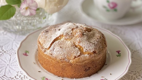 キャラウェイシードケーキ 妖精たちがお茶を飲みにきたら